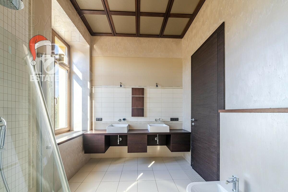 2-этажный коттедж 800 м² с отделкой