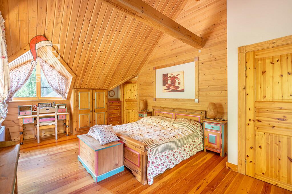 2-этажный коттедж 400 м² с отделкой