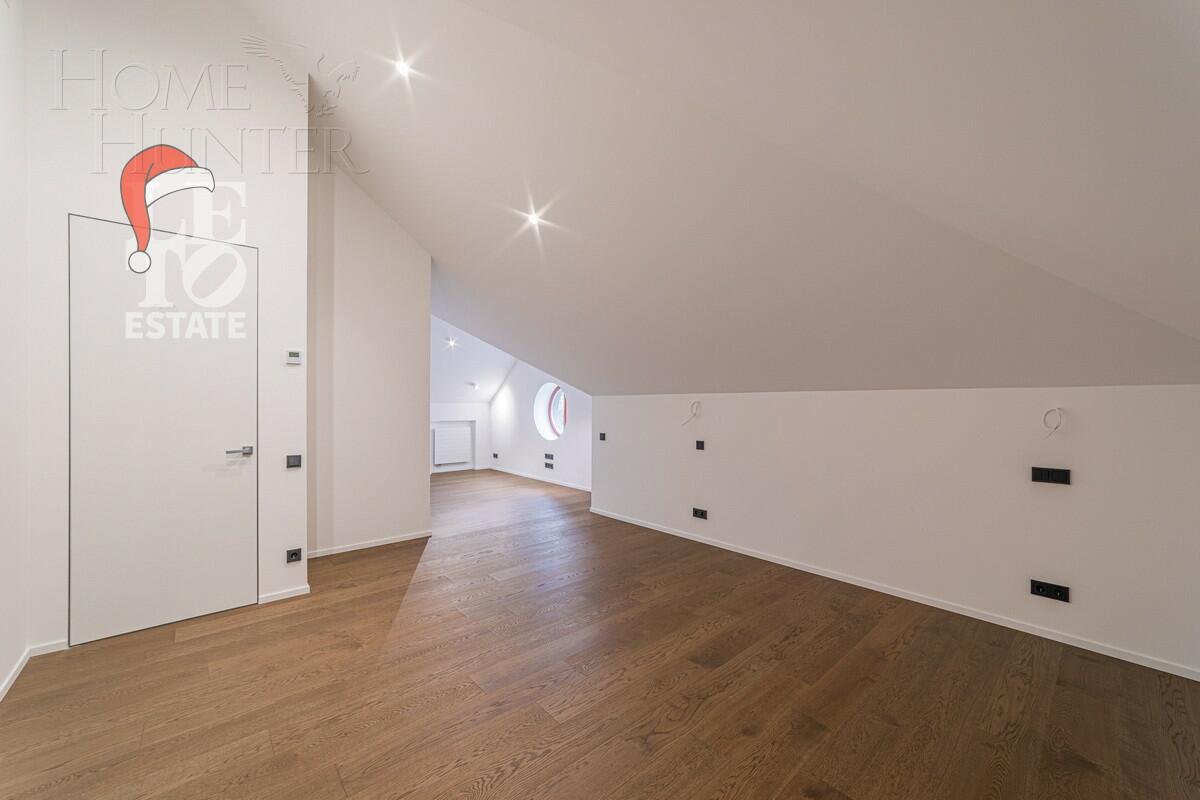 2-этажный коттедж 693 м² с отделкой