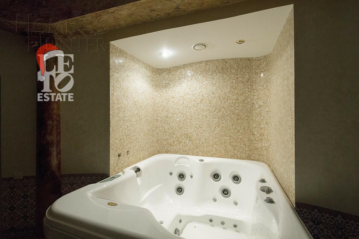 3-этажный коттедж 1 500 м² с отделкой