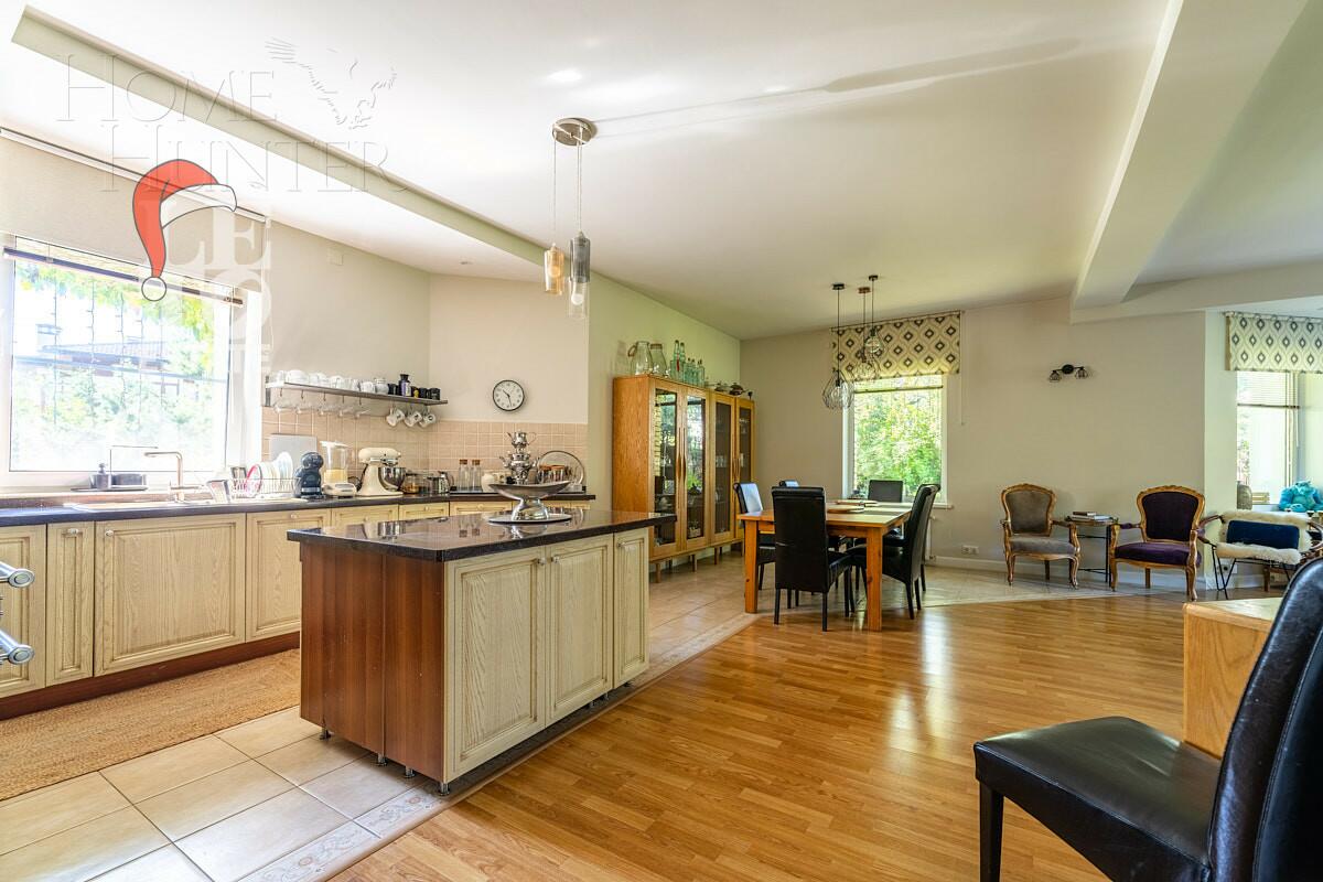 2-этажный коттедж 567 м² с отделкой