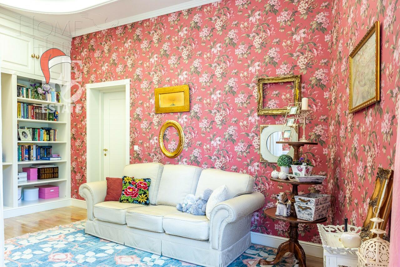 3-этажный коттедж 750 м² с отделкой