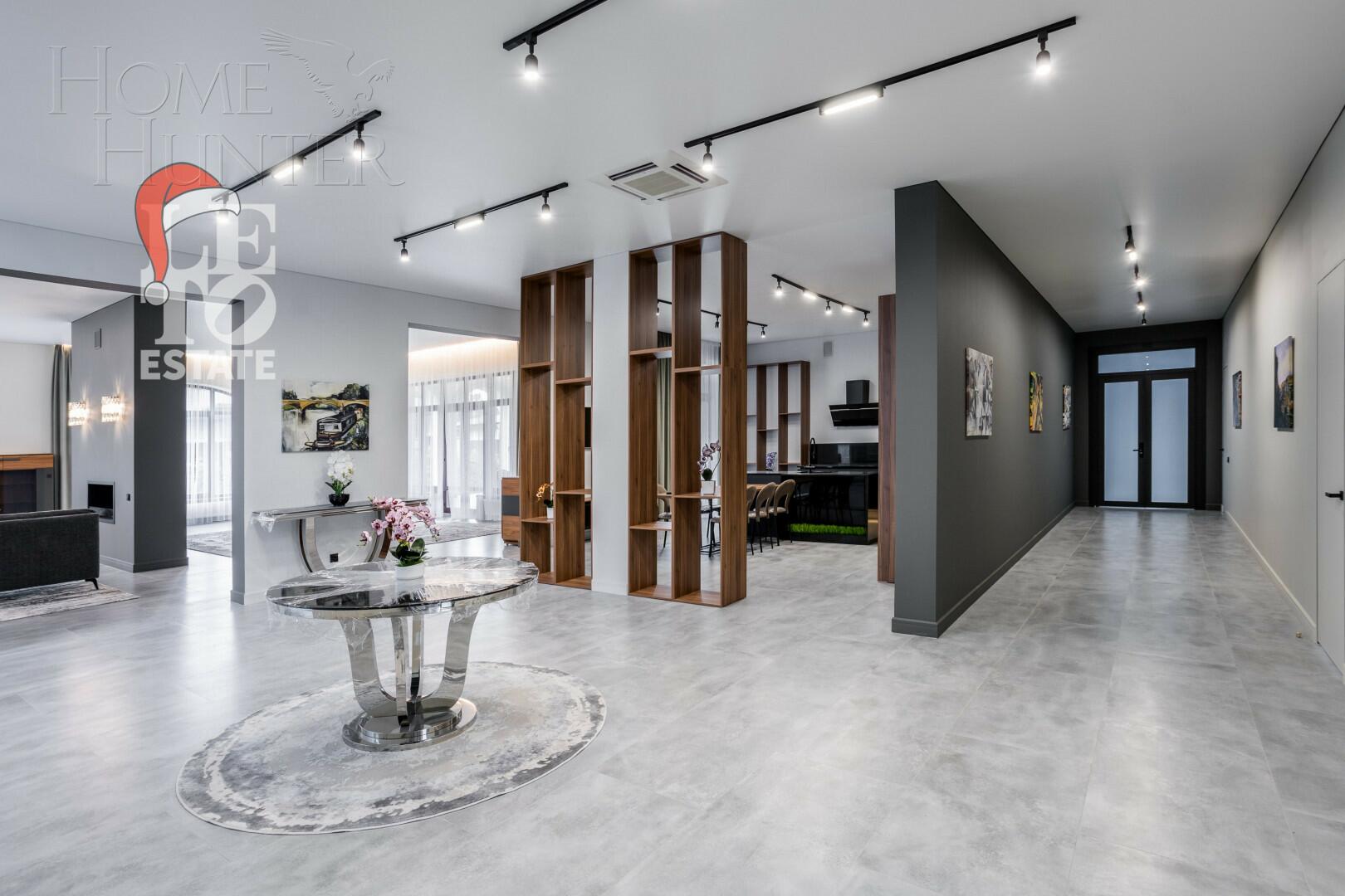 2-этажный коттедж 1 300 м² без отделки