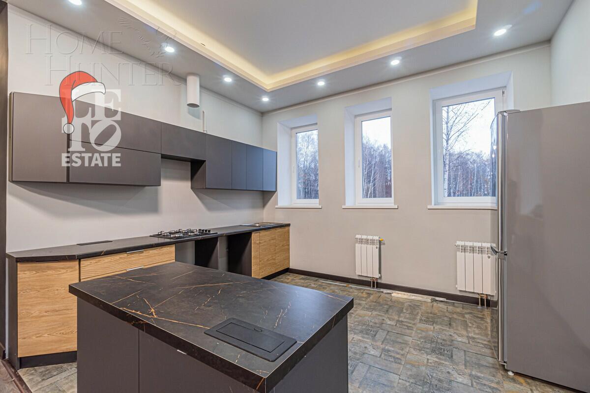 2-этажный коттедж 250 м² с отделкой