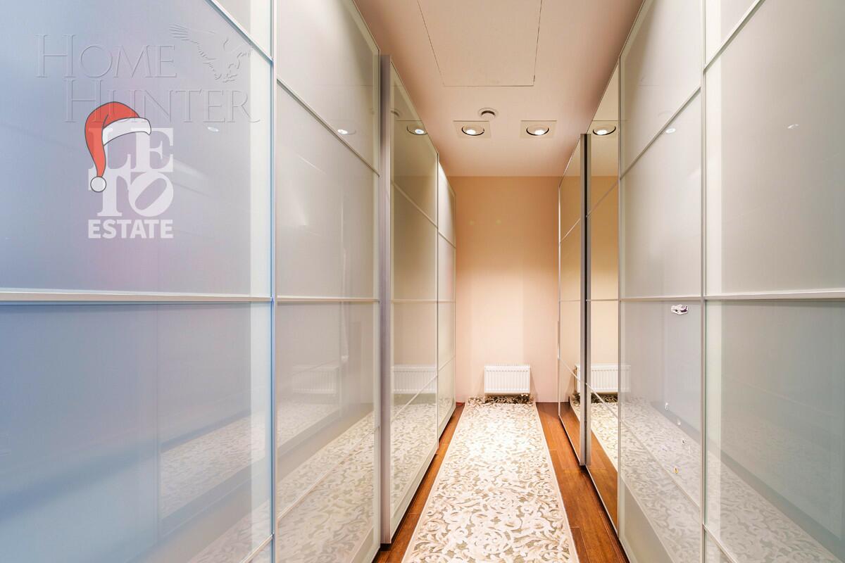 3-этажный коттедж 500 м² с отделкой