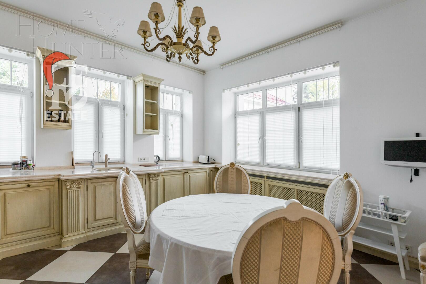 2-этажный коттедж 817 м² с отделкой