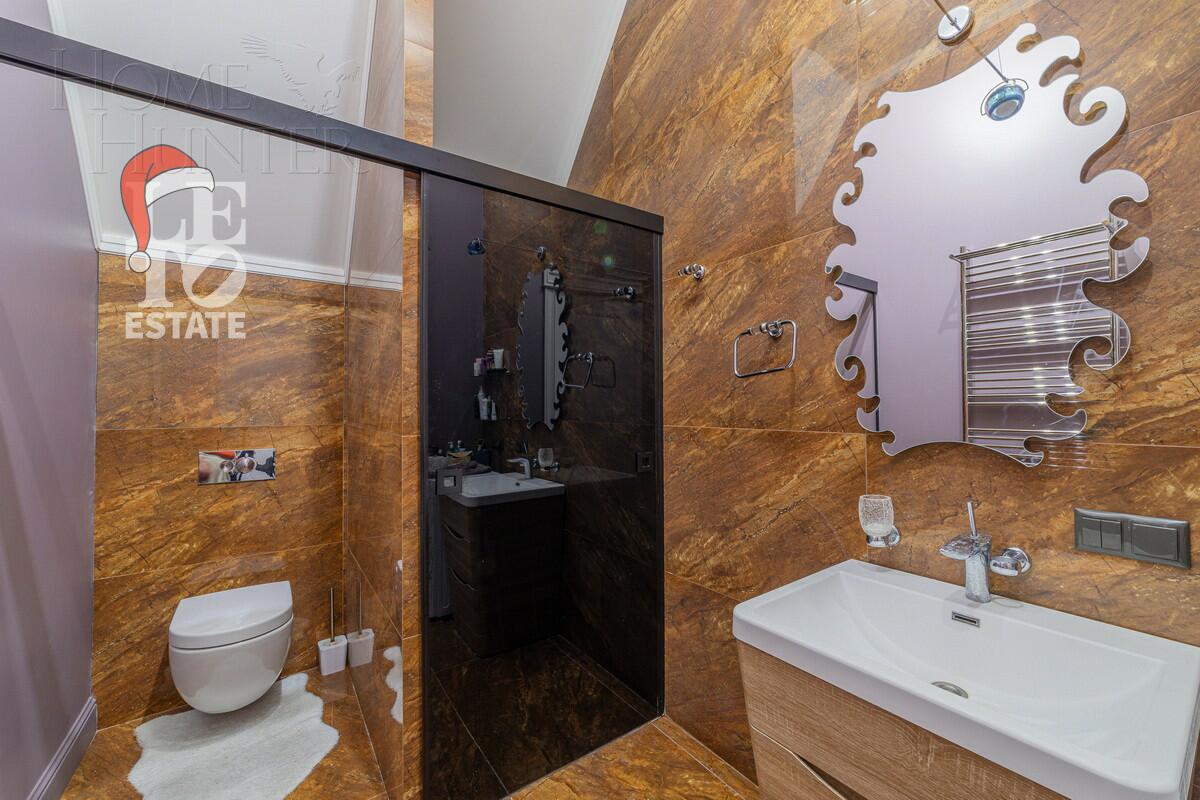 3-этажный коттедж 1 200 м² с отделкой