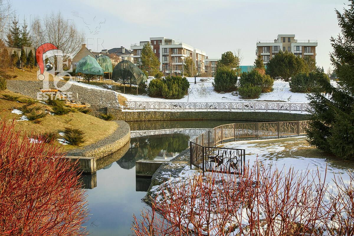 3-этажный таунхаус 264.6 м² с отделкой