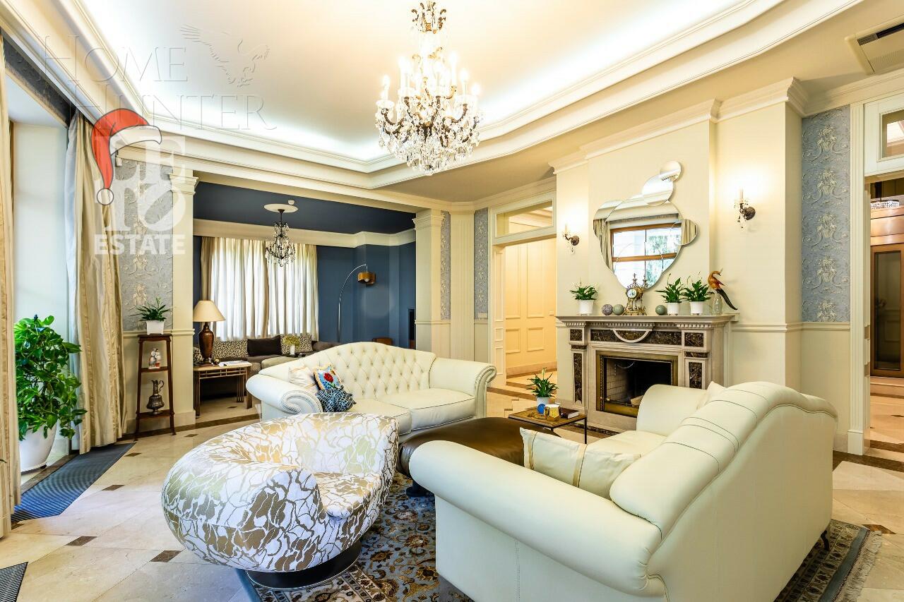 3-этажный коттедж 750 м² с отделкой