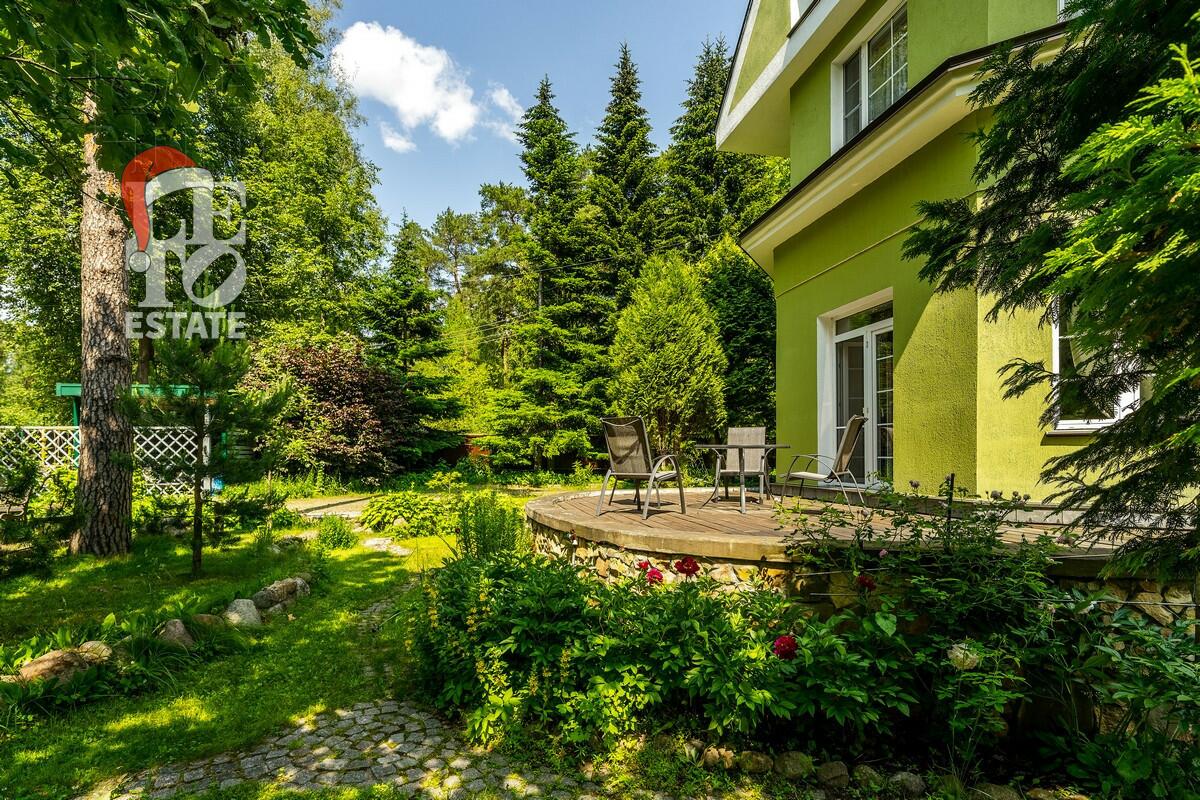 2-этажный коттедж 675.8 м² с отделкой