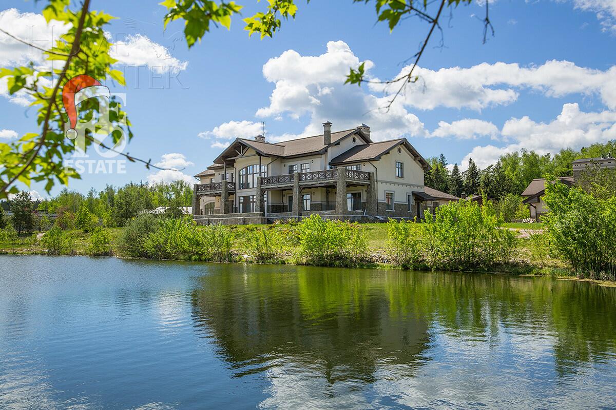 2-этажный коттедж 1 272.6 м² без отделки