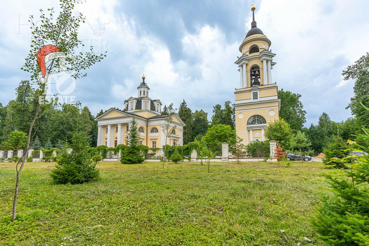 3-этажный коттедж 550 м² с отделкой