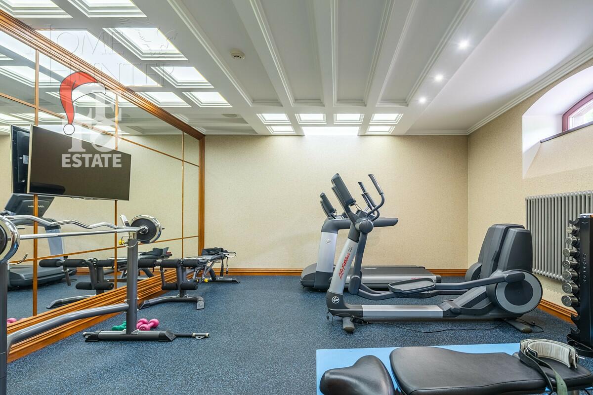 2-этажный коттедж 1 500 м² с отделкой