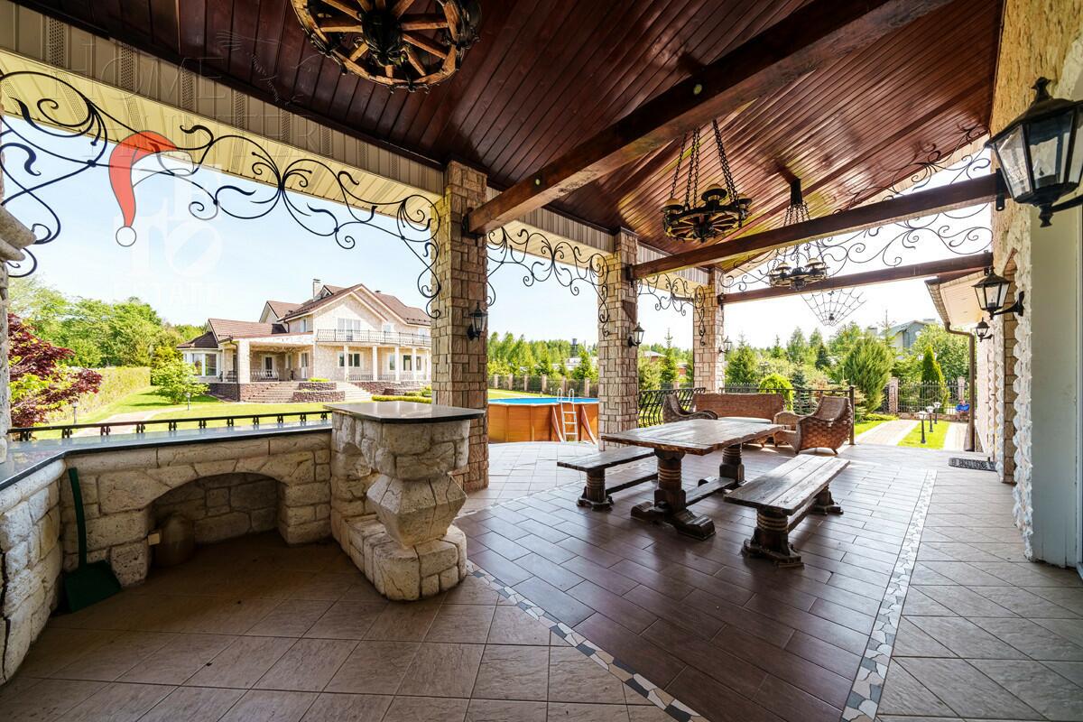 2-этажный коттедж 795 м² без отделки