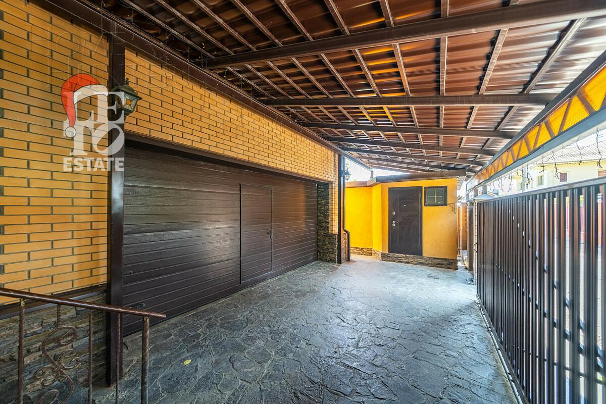 2-этажный коттедж 500 м² с отделкой