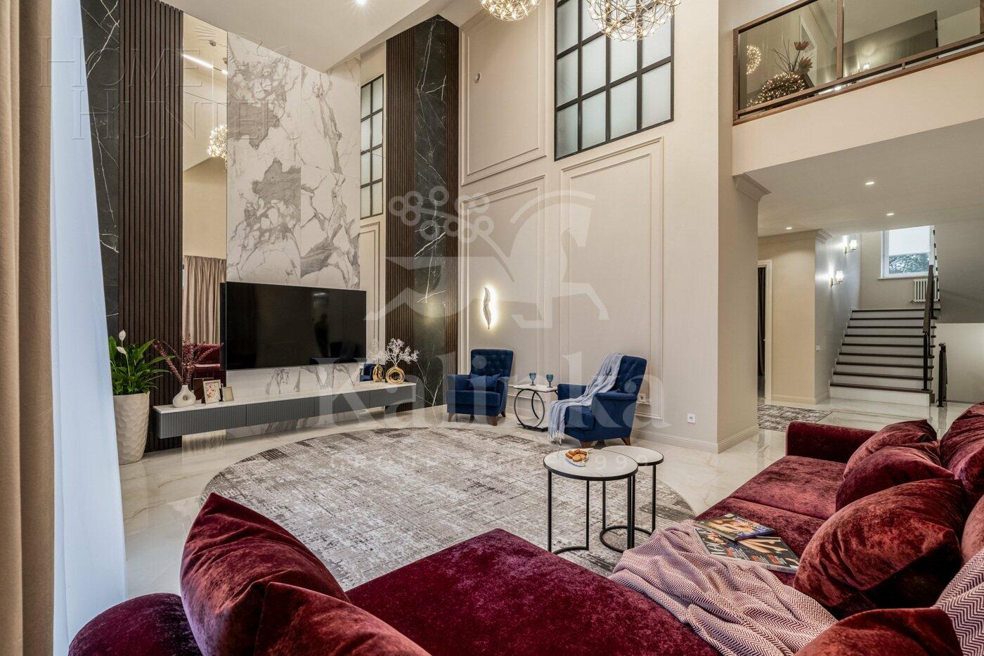 2-этажный коттедж 550 м² с отделкой