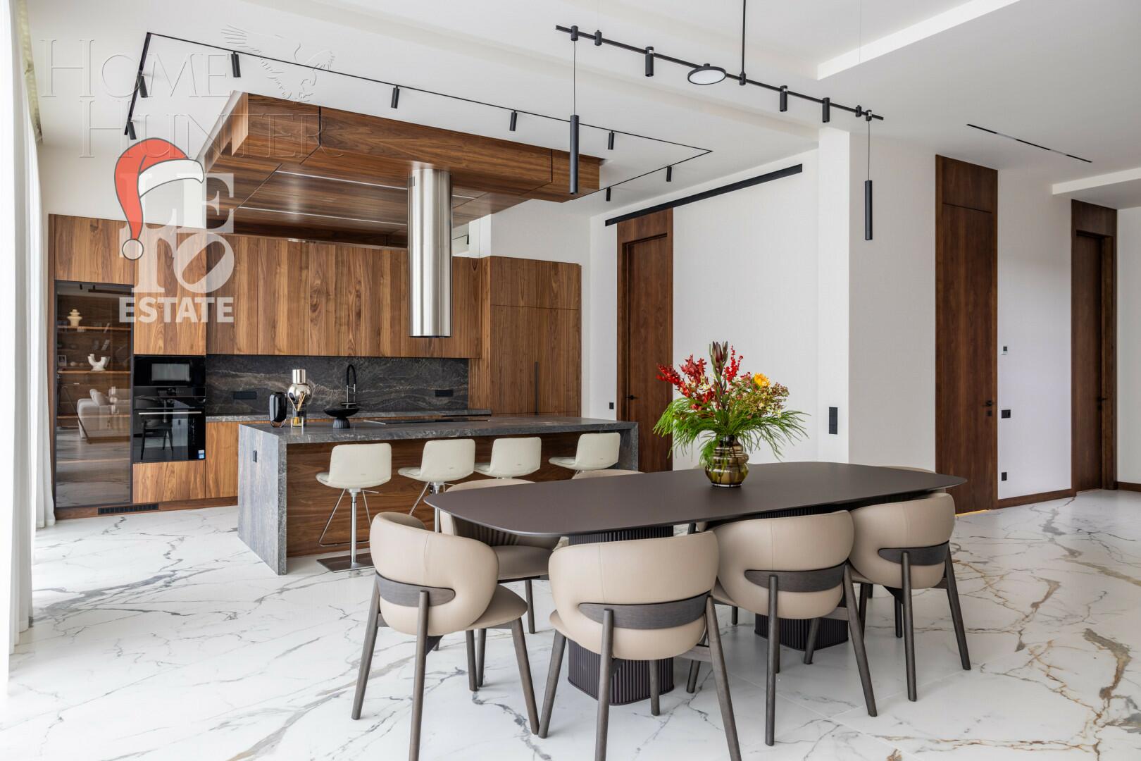 2-этажный коттедж 470 м² с отделкой