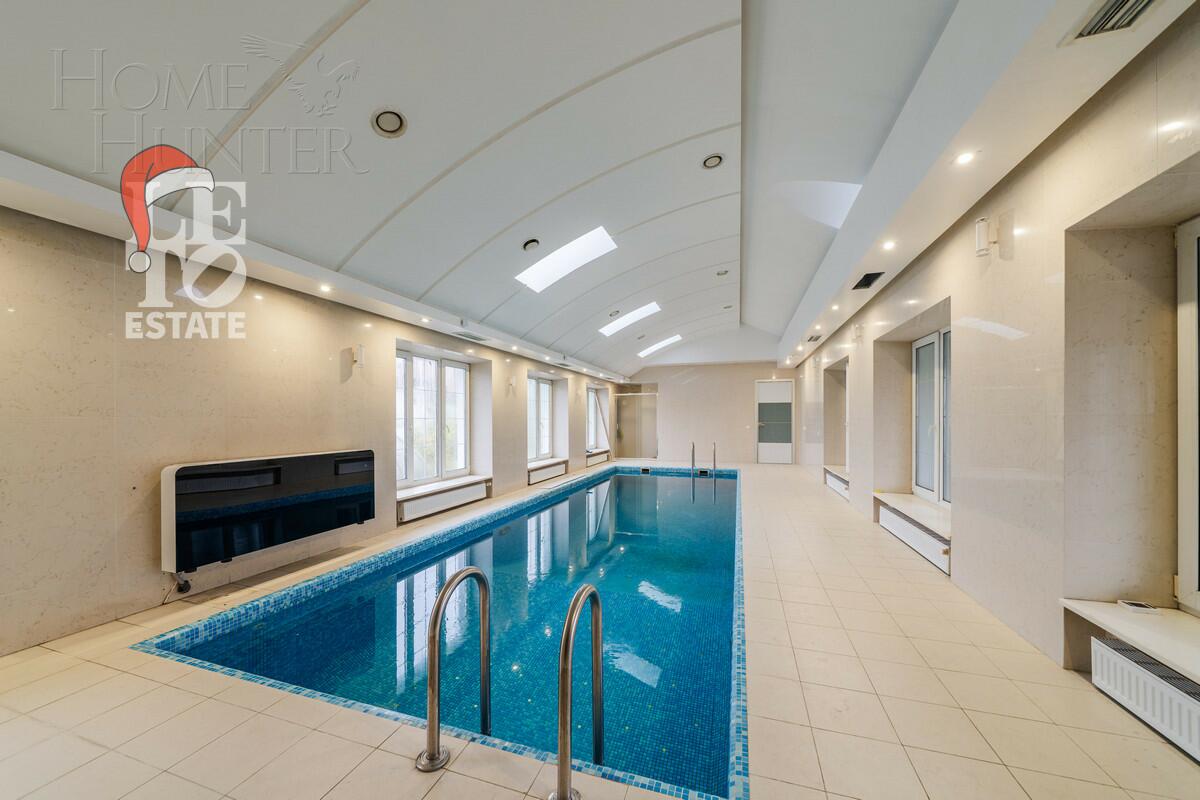 2-этажный коттедж 1 512 м² с отделкой