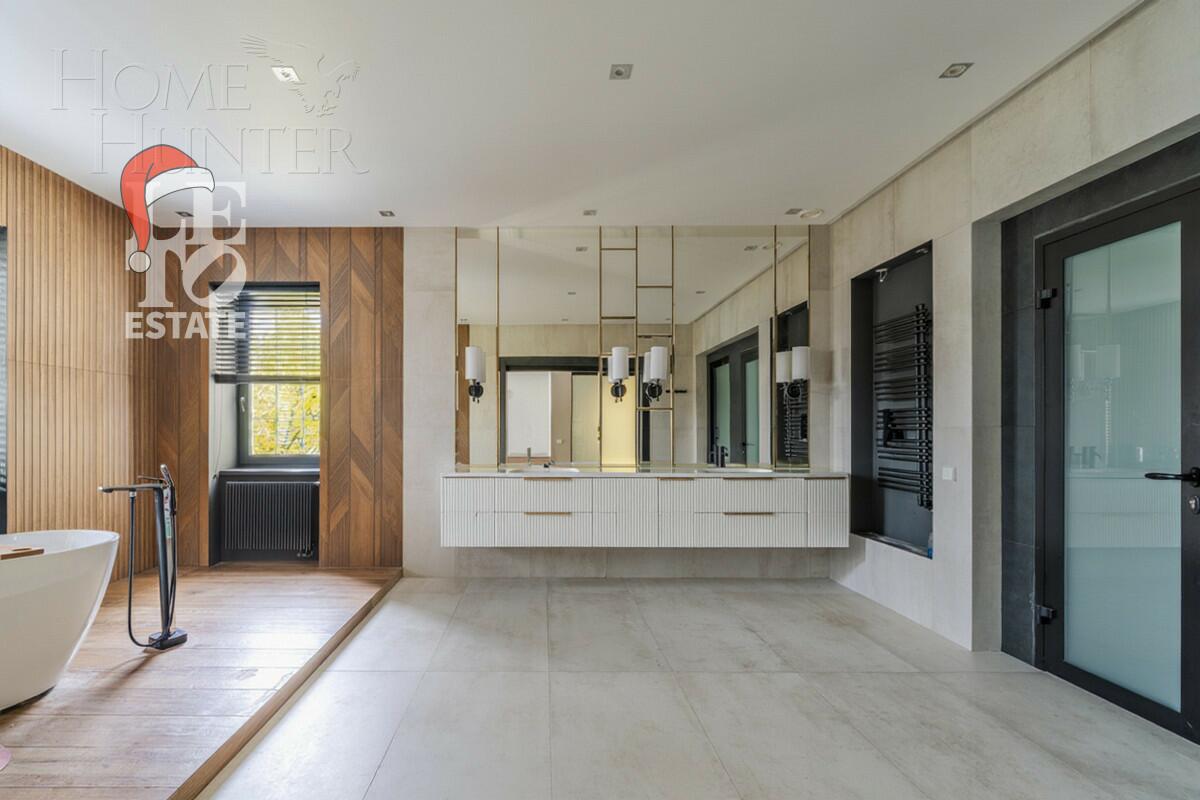 2-этажный коттедж 1 512 м² с отделкой