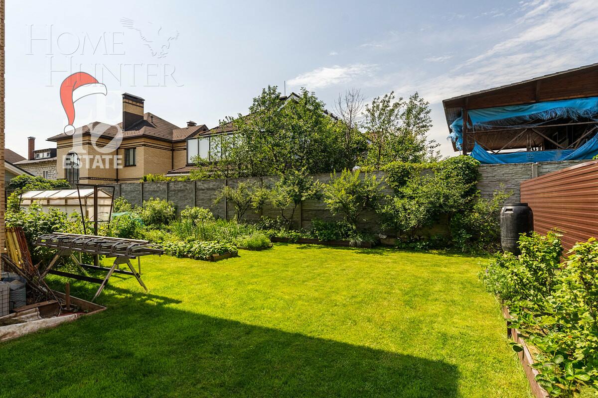 2-этажный коттедж 300.2 м² без отделки