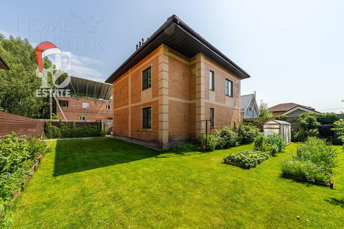 2-этажный коттедж 300.2 м² без отделки