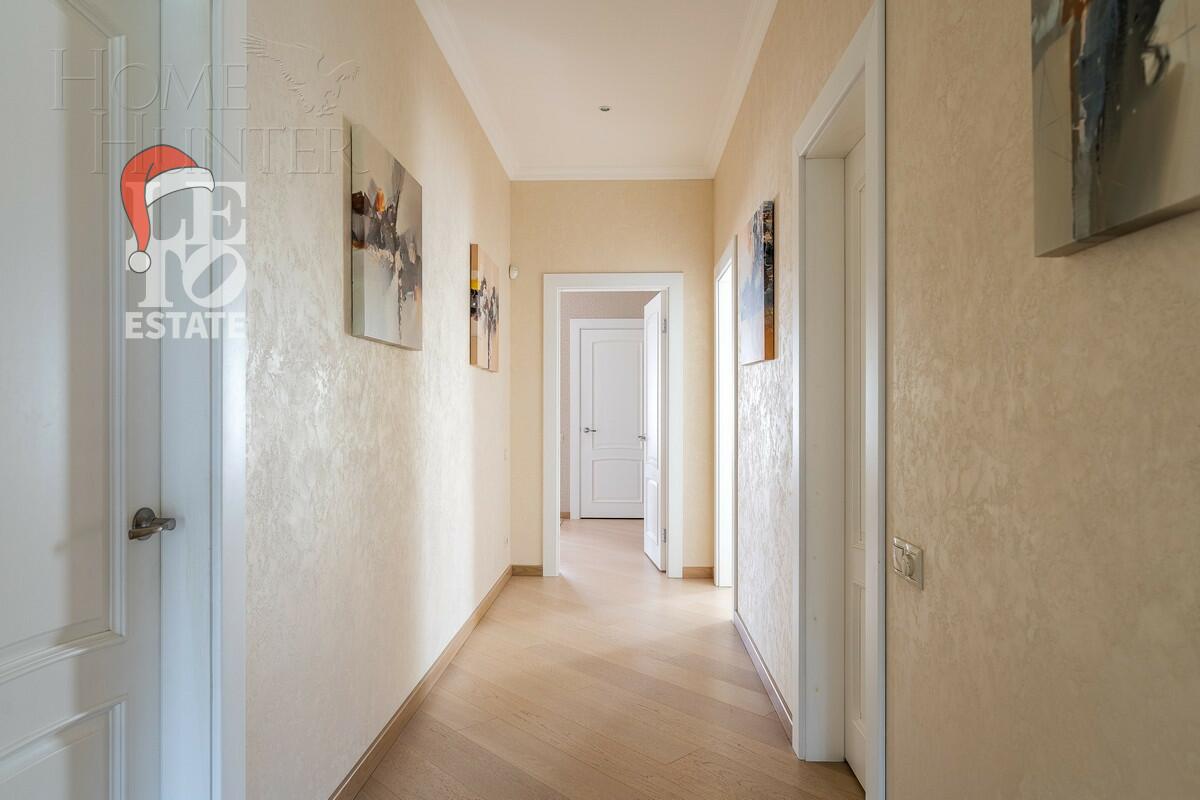 2-этажный коттедж 286.6 м² с отделкой