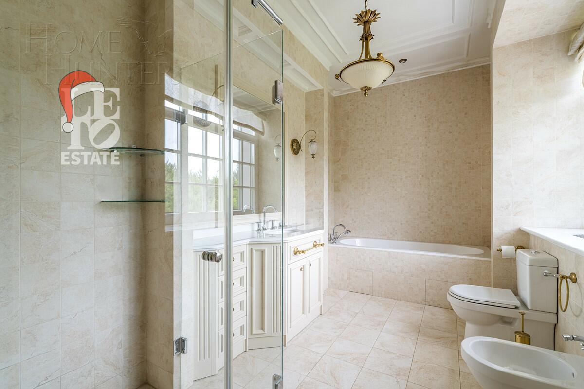 2-этажный коттедж 1 500 м² с отделкой