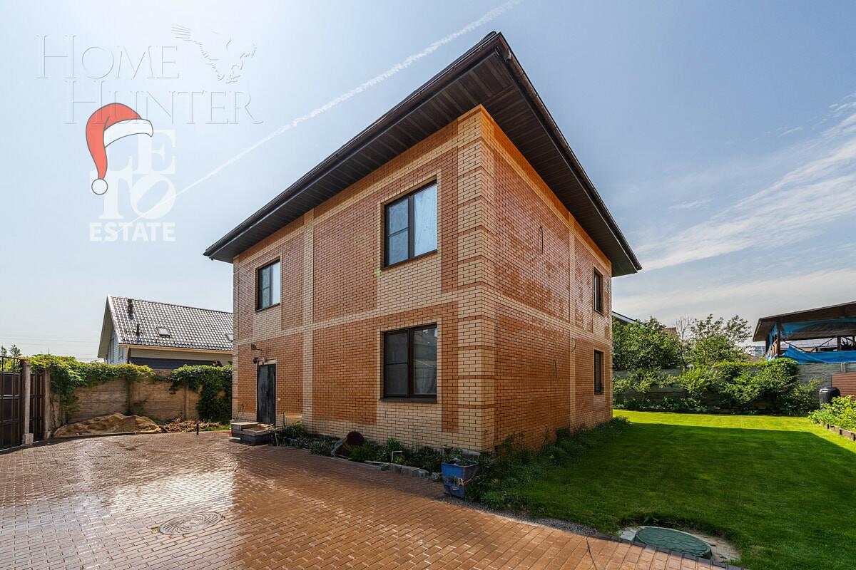 2-этажный коттедж 300.2 м² без отделки