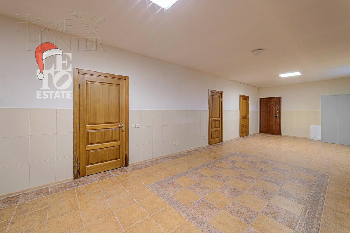 2-этажный коттедж 600 м² с отделкой