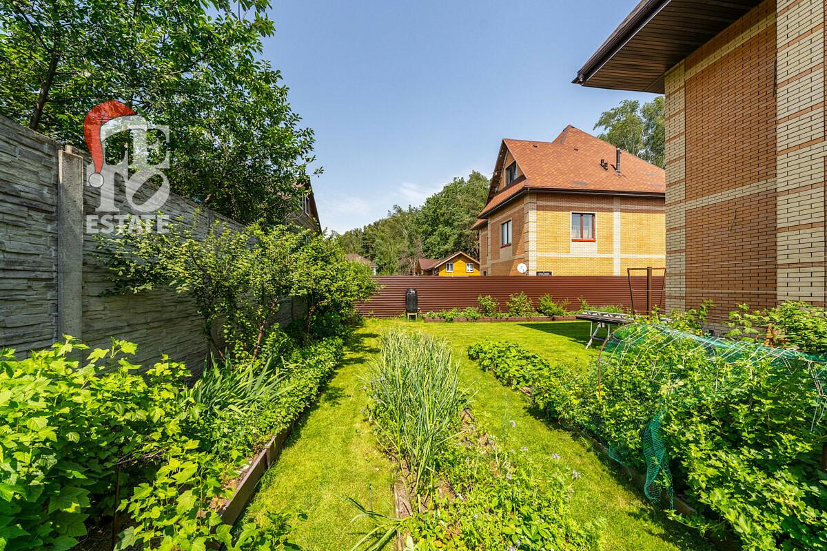 2-этажный коттедж 300.2 м² без отделки