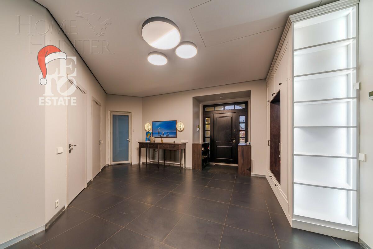 2-этажный коттедж 1 512 м² с отделкой