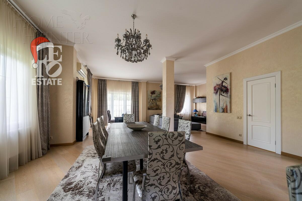 2-этажный коттедж 286.6 м² с отделкой