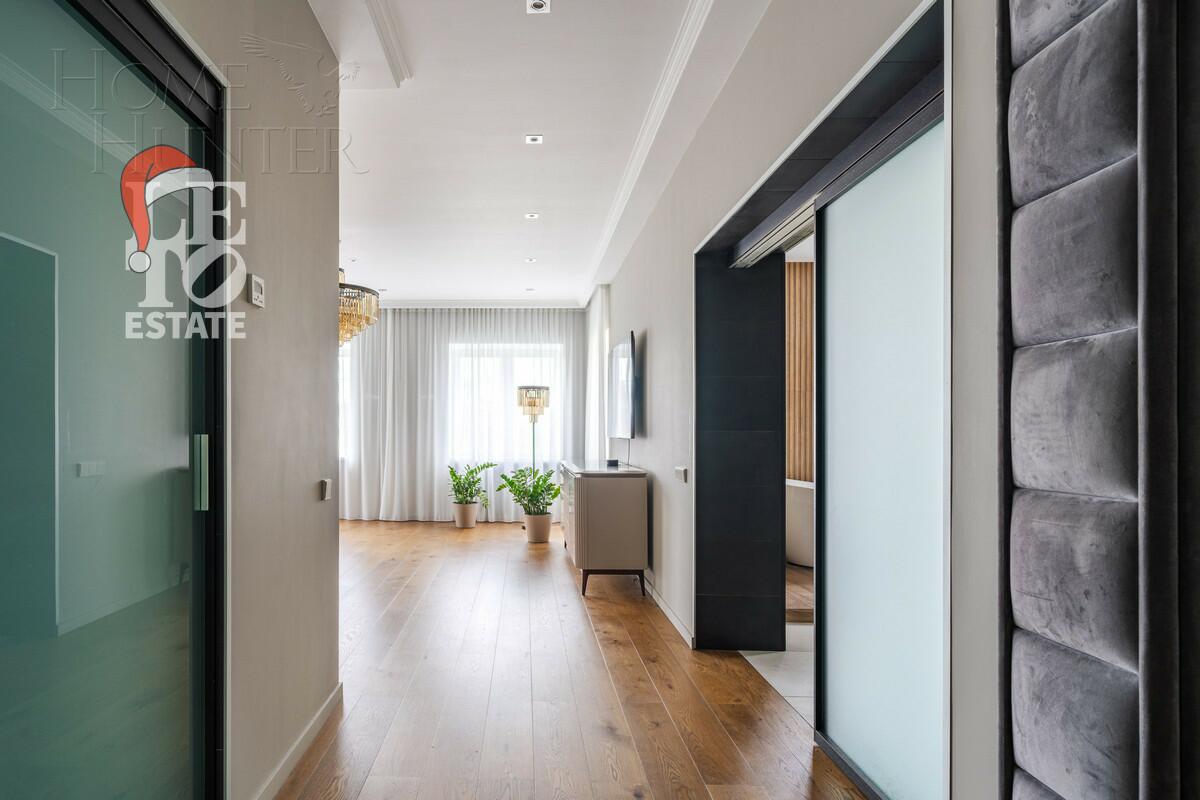 2-этажный коттедж 1 512 м² с отделкой