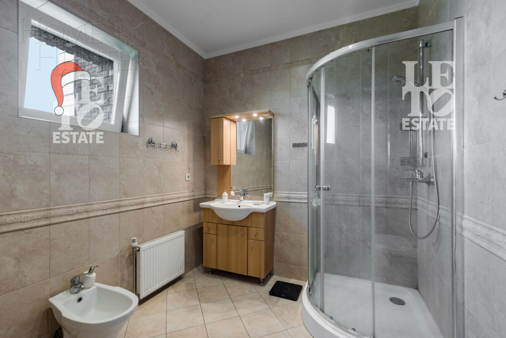 2-этажный коттедж 495.7 м² с отделкой