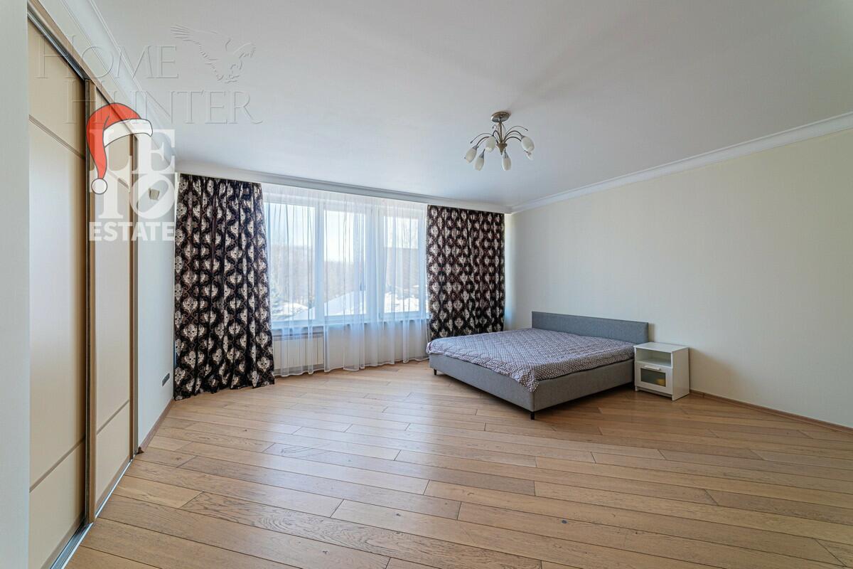 2-этажный коттедж 600 м² с отделкой