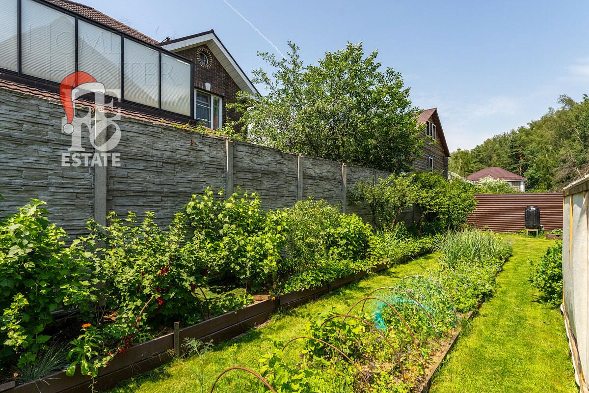 2-этажный коттедж 300.2 м² без отделки