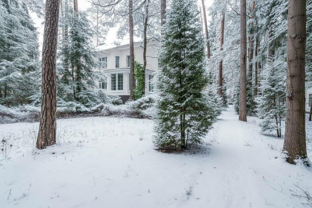 2-этажный коттедж 735.4 м² с отделкой