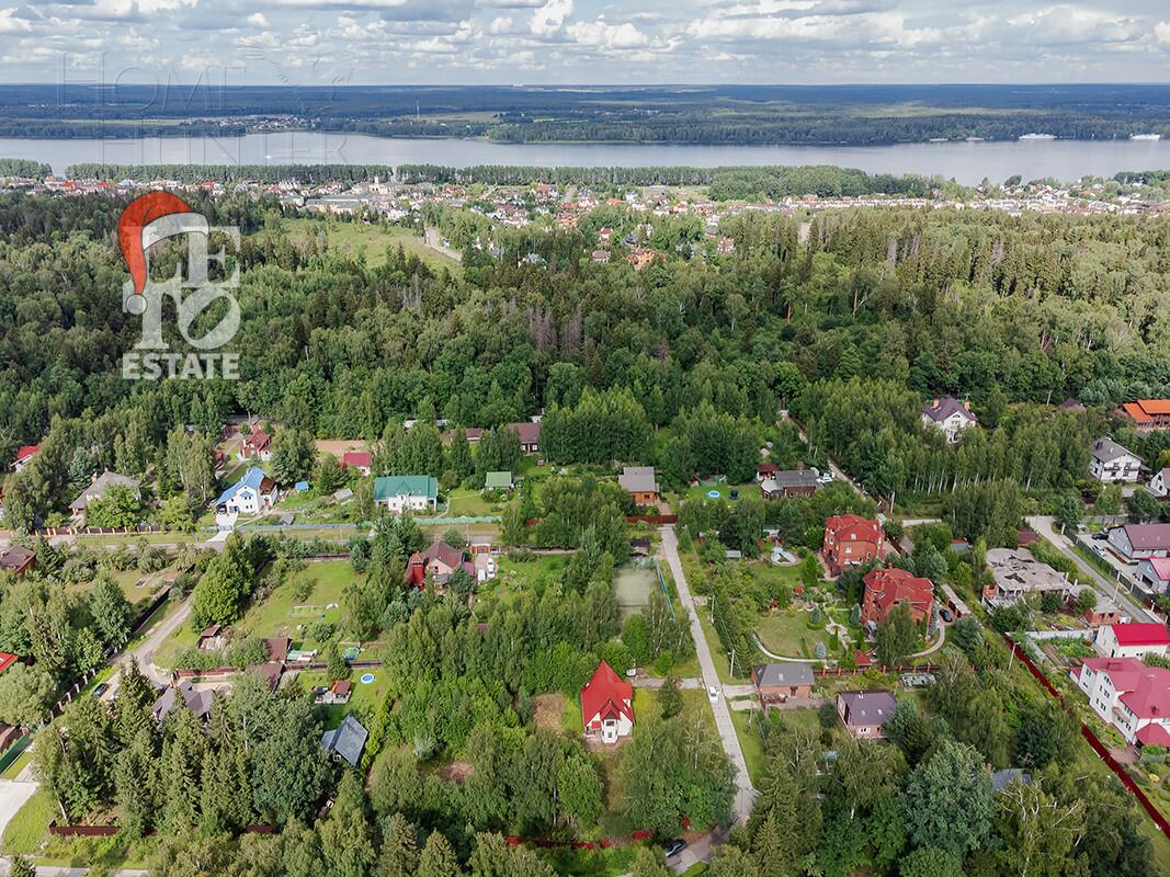 3-этажный коттедж 550 м² с отделкой