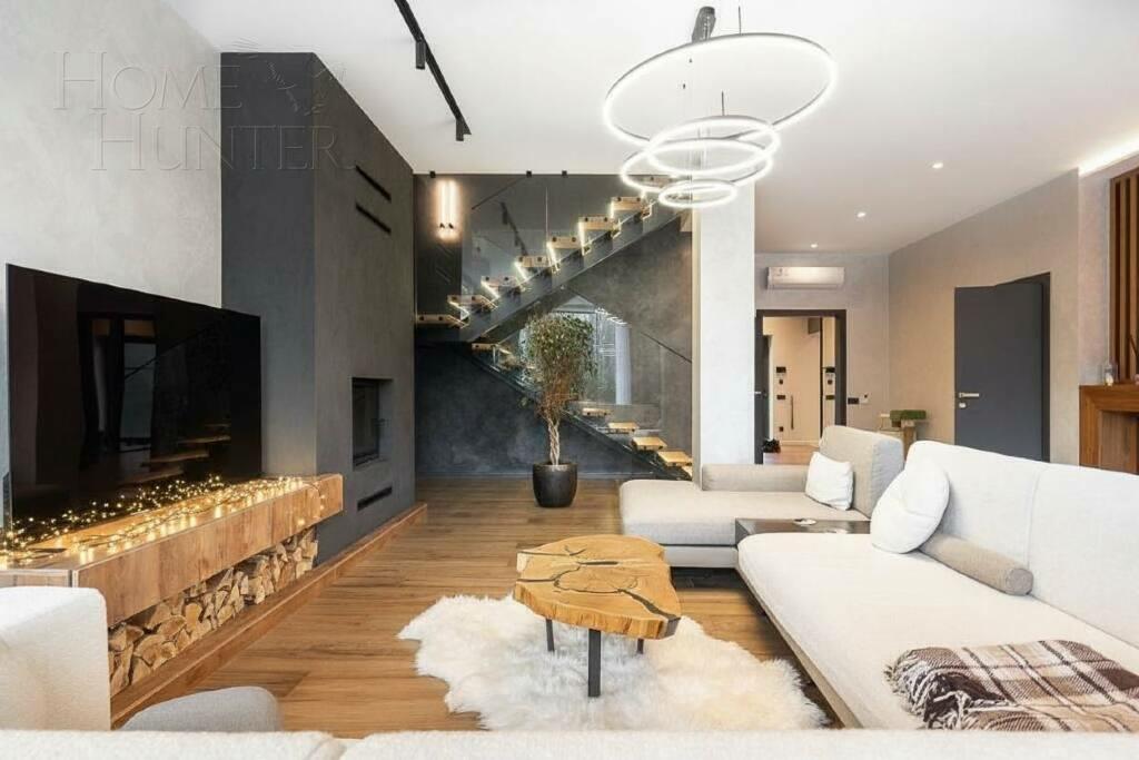 2-этажный коттедж 300 м² с отделкой