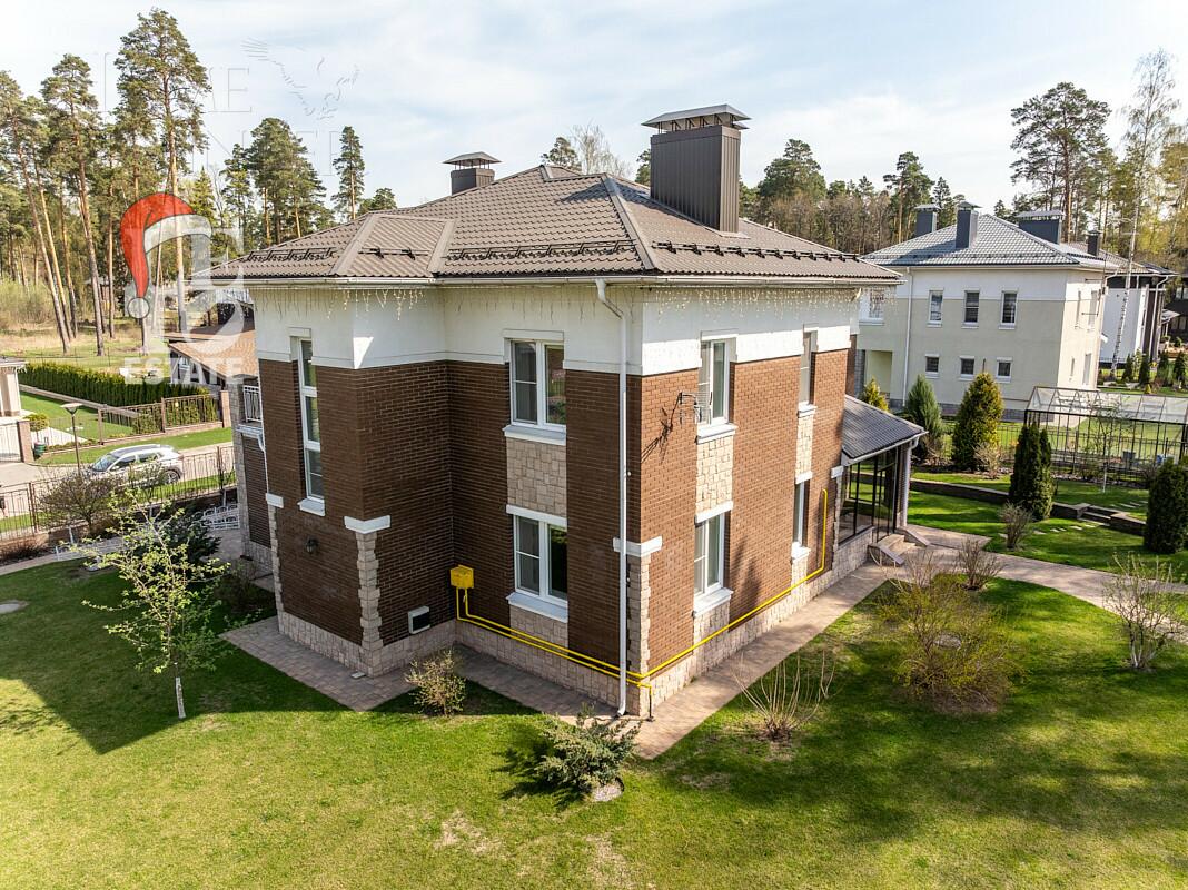 2-этажный коттедж 214 м² с отделкой