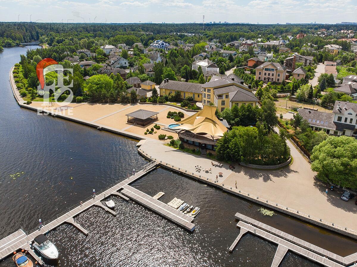 2-этажный коттедж 600 м² с отделкой