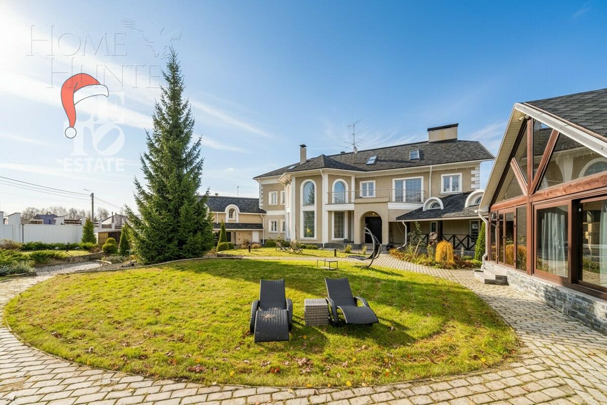 2-этажный коттедж 1 512 м² с отделкой