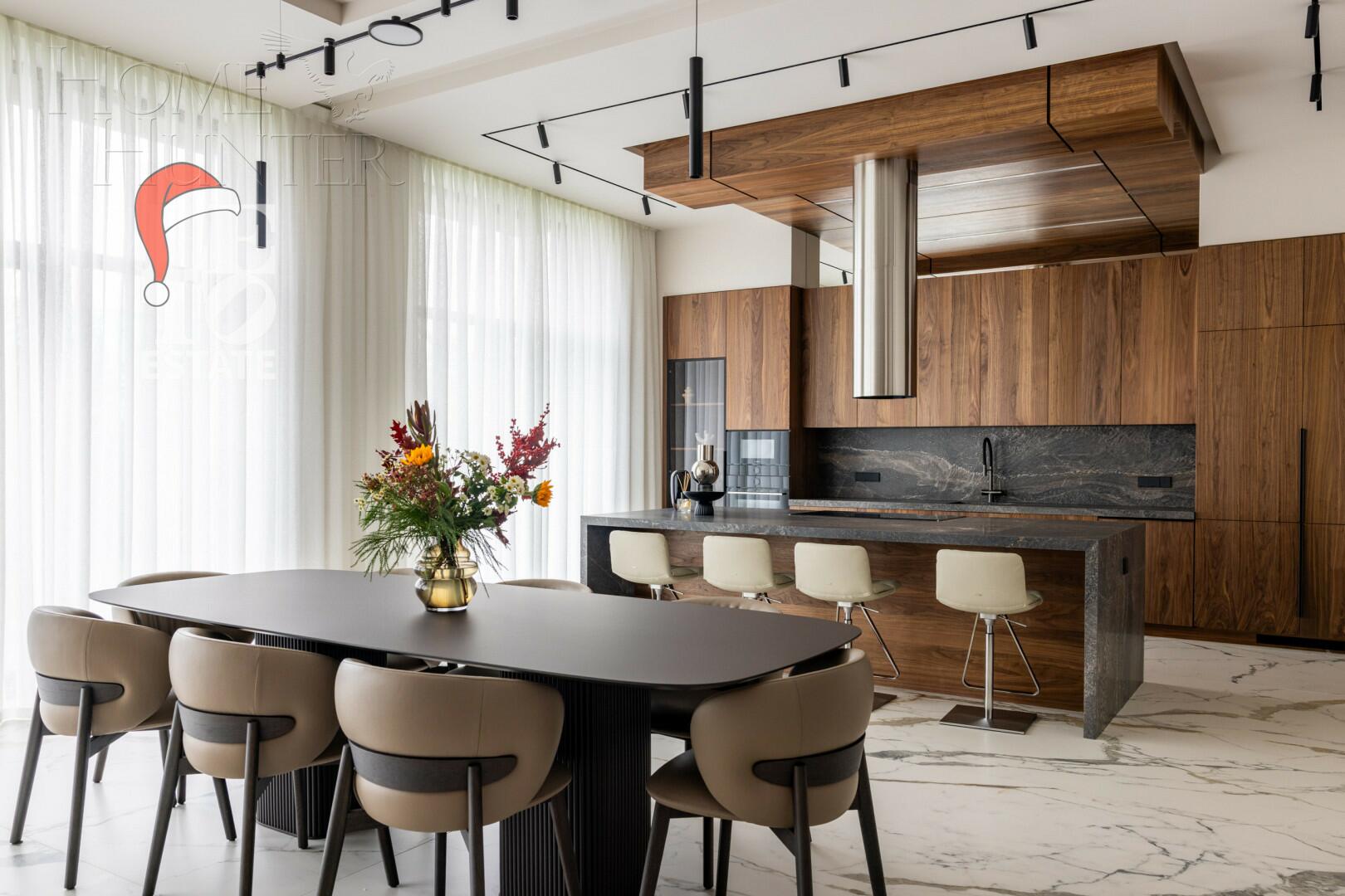 2-этажный коттедж 470 м² с отделкой