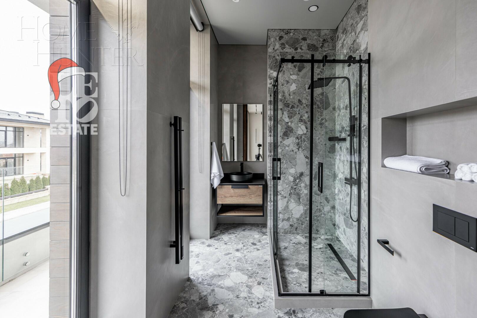 2-этажный коттедж 470 м² с отделкой