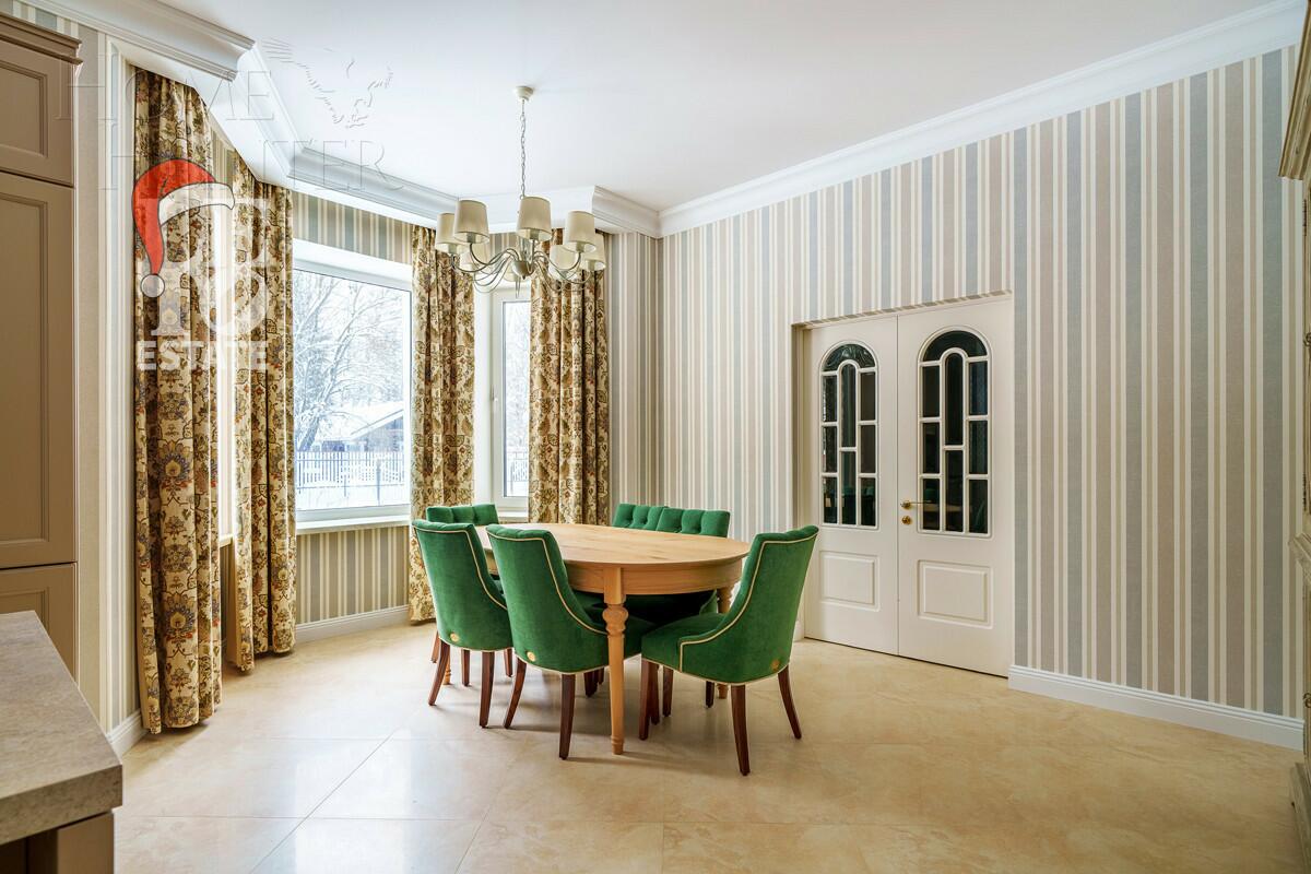 3-этажный коттедж 600 м² с отделкой