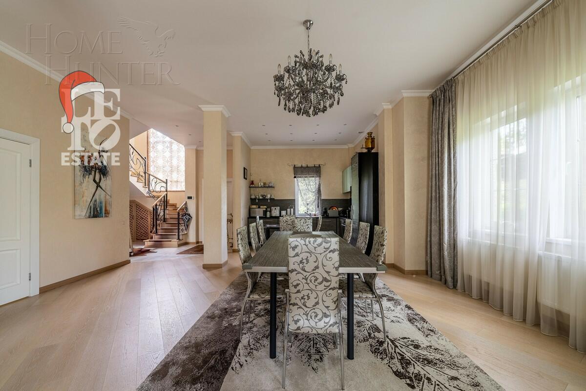 2-этажный коттедж 286.6 м² с отделкой