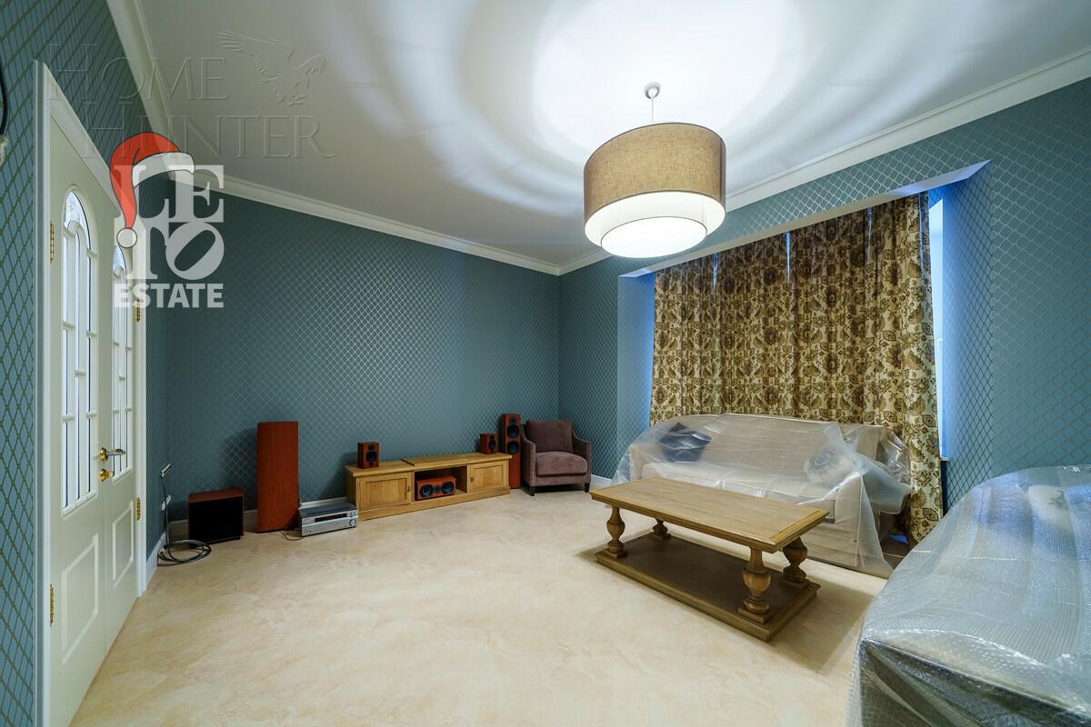 3-этажный коттедж 600 м² с отделкой