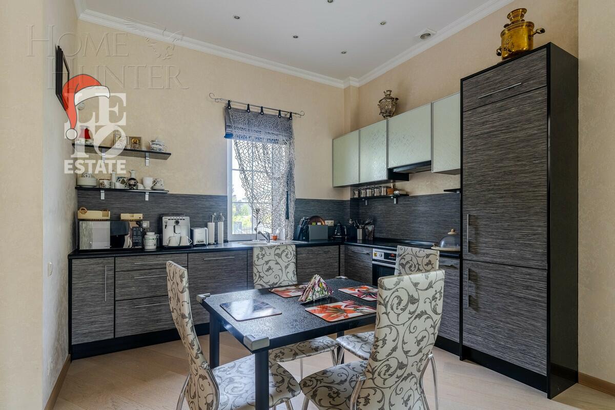 2-этажный коттедж 286.6 м² с отделкой