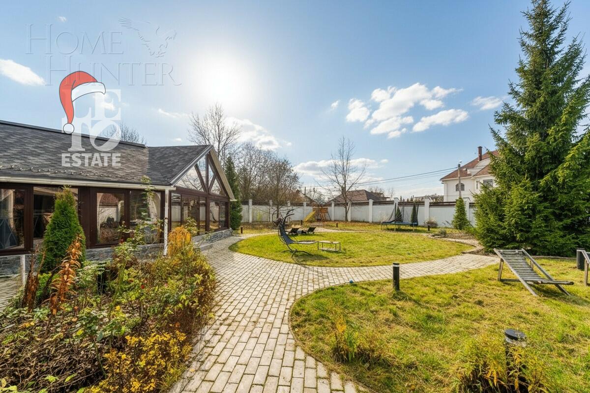 2-этажный коттедж 1 512 м² с отделкой