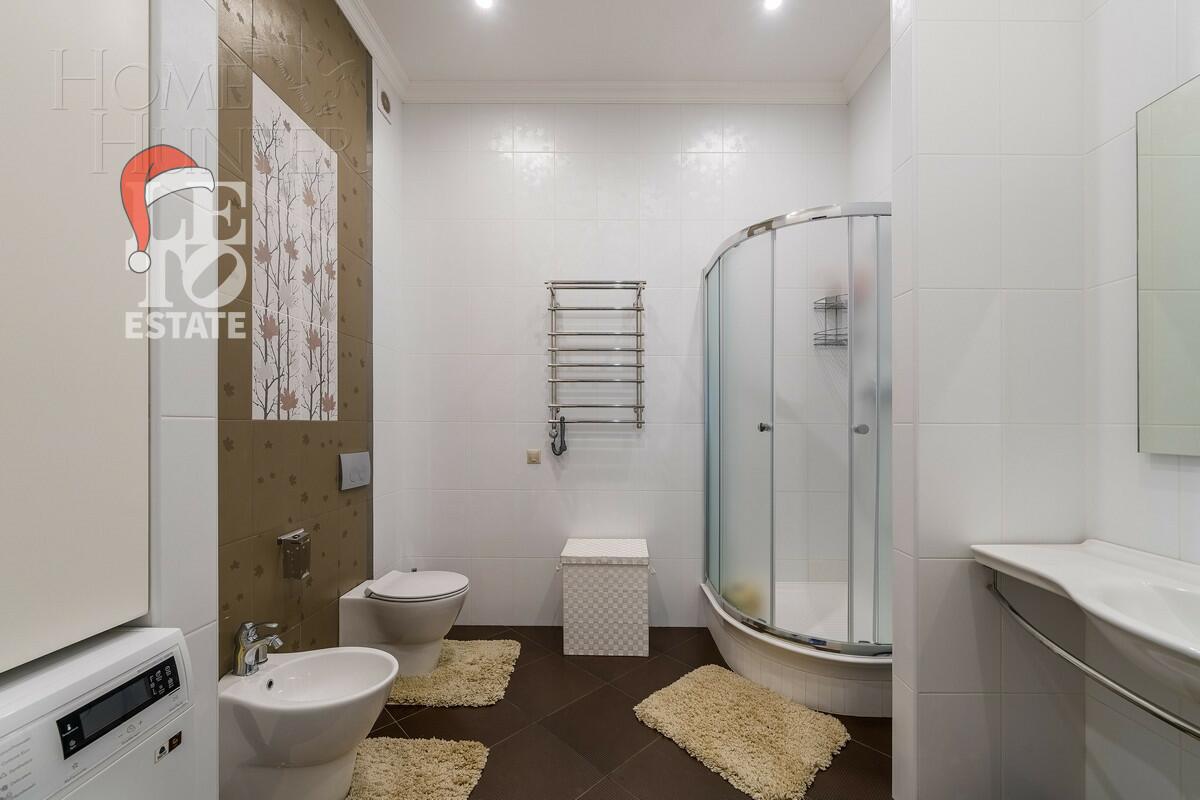 2-этажный коттедж 286.6 м² с отделкой